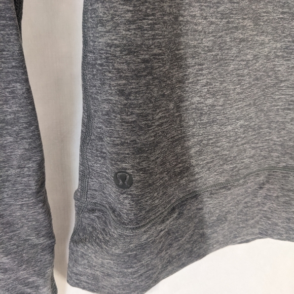 Lululemon long sleeved top - Picture 3 of 3